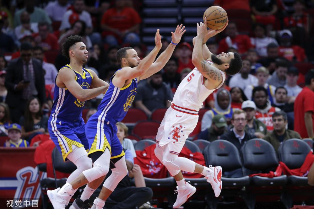 年凭借出色 年凭借出色