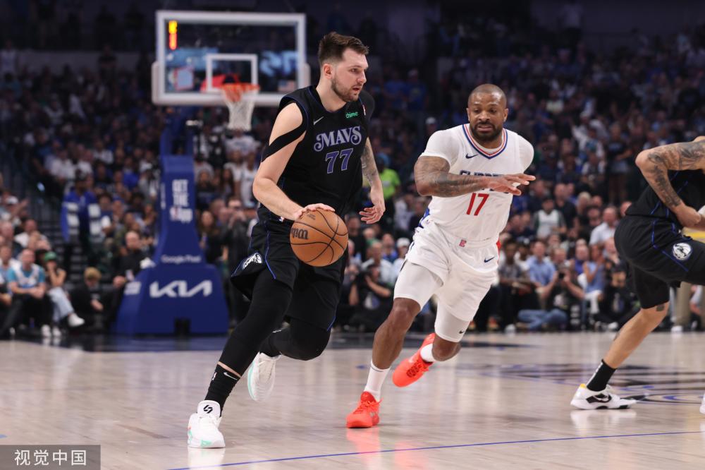 在内线球员 在内线球员