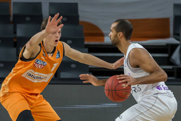 轻易对违规 轻易对违规